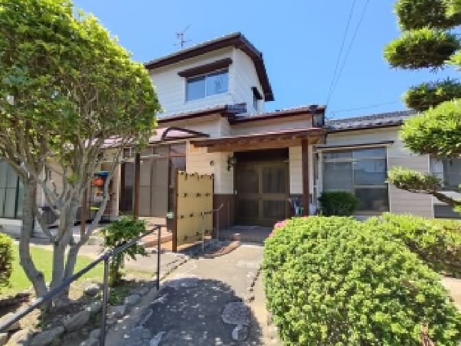 写真：コスモスの施設の外観