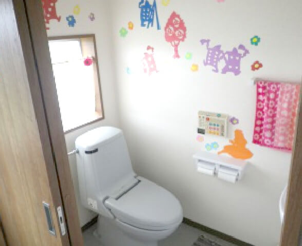 写真：ビオラの広々トイレ